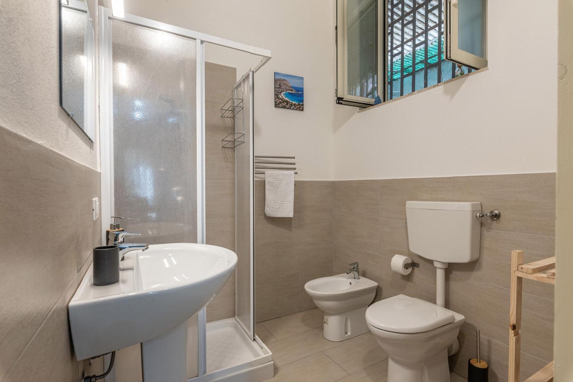 I Mori-Holiday Apartment ปาแลร์โม ภายนอก รูปภาพ